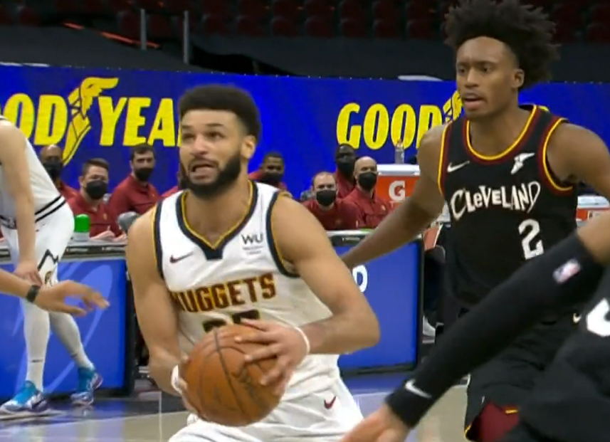 以微弱优势 以微弱优势