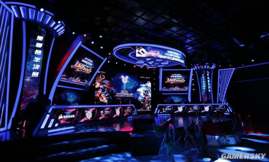 样的年轻天 样的年轻天