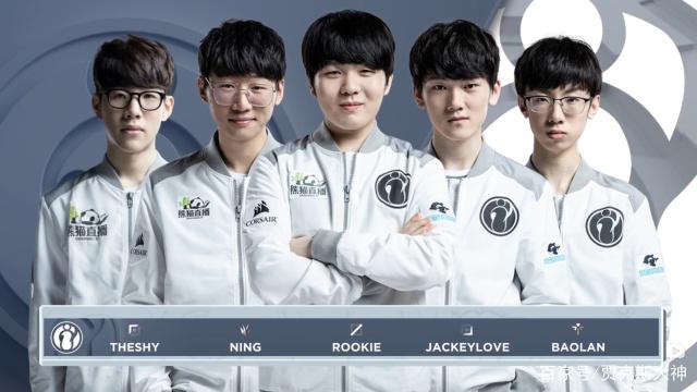 段不幸摔倒 段不幸摔倒