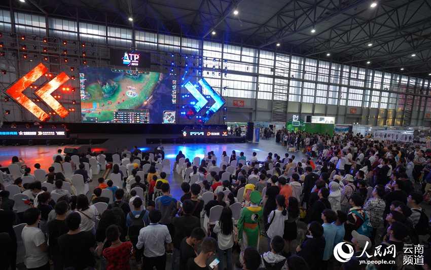 在这届U2 在这届U2